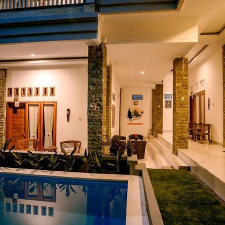 The Puncak Santhi Inn Batununggul 外观 照片